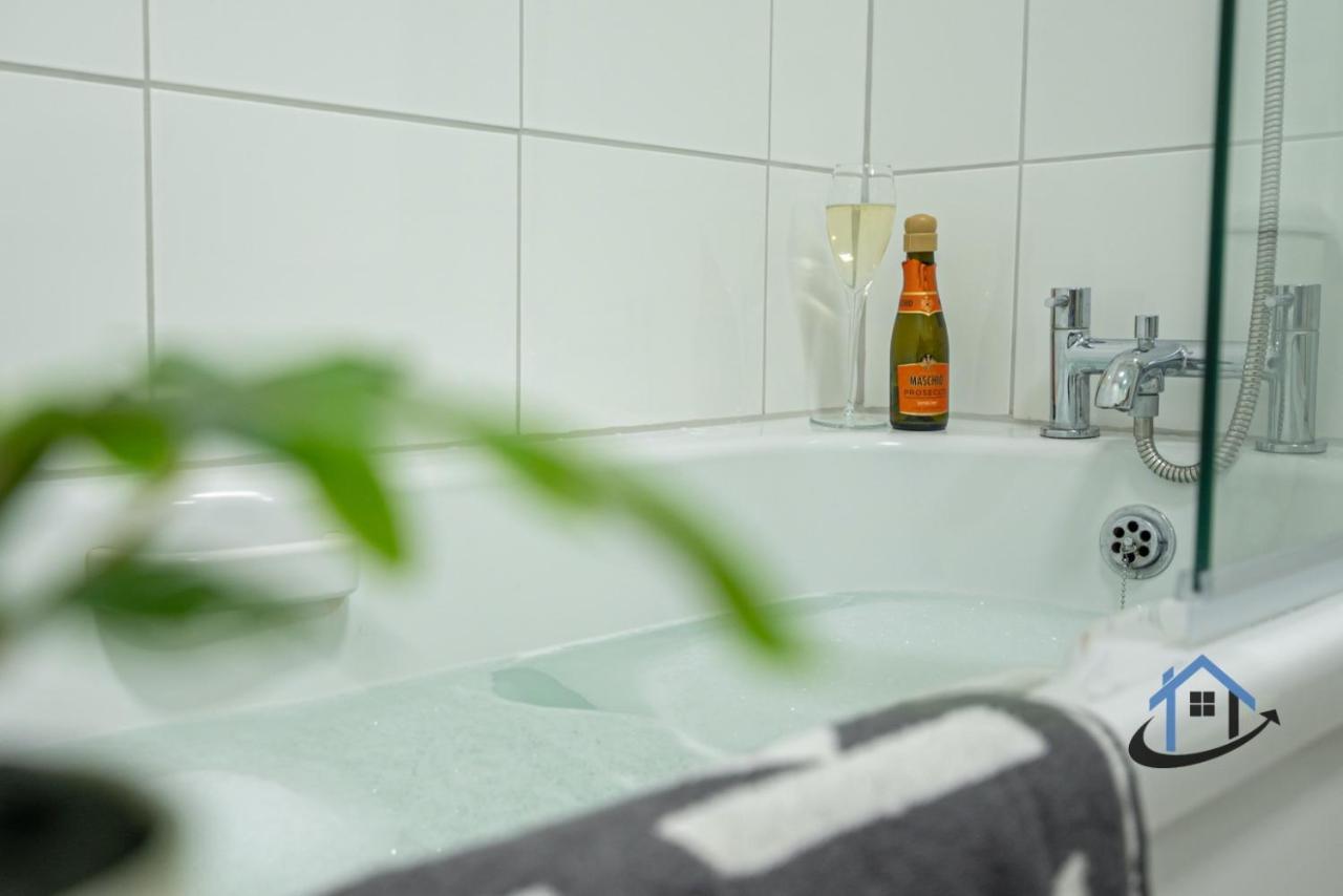 Ironside House, Thrapston King Or Twin Beds, Free Parking, Workspace, Corporates, Sleeps 8 Eksteriør billede